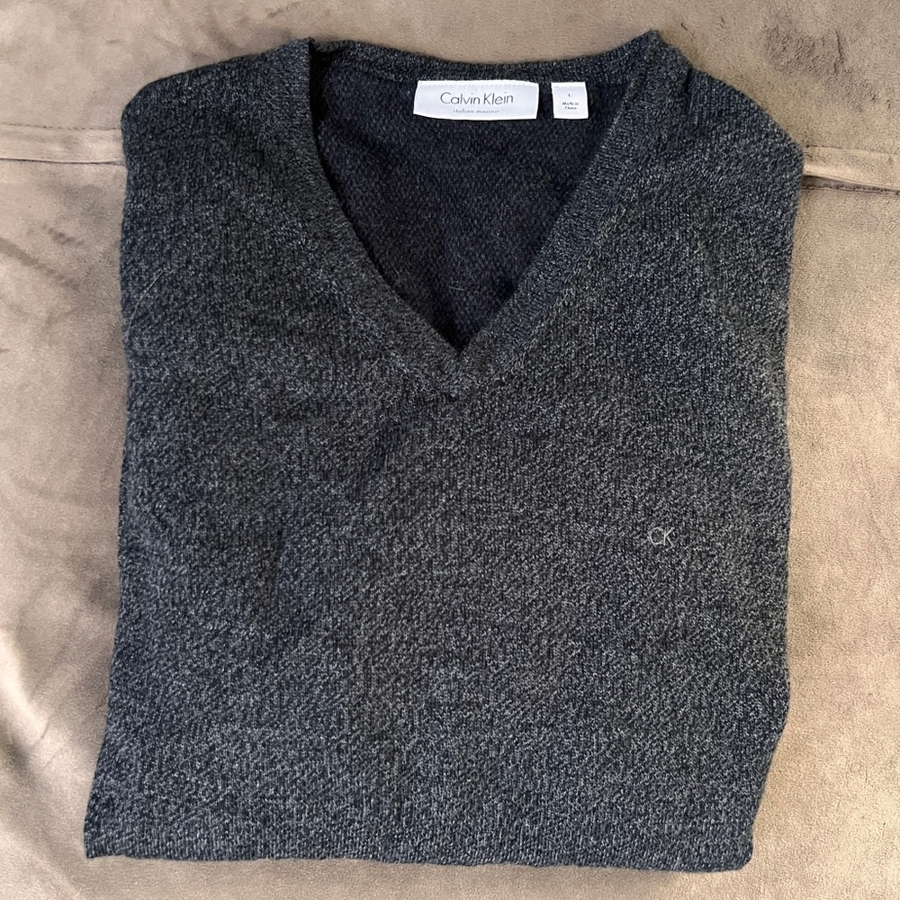 Calvin Klein Italian 100% Merino Wool MENS Large